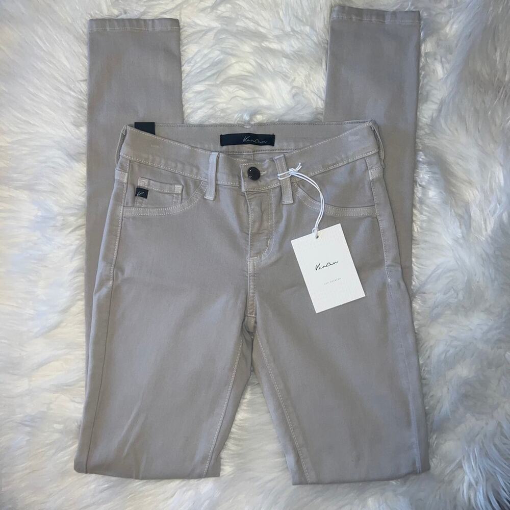 NWT KanCan Low Rise Ankle Factory Distressed Denim Jeans 26